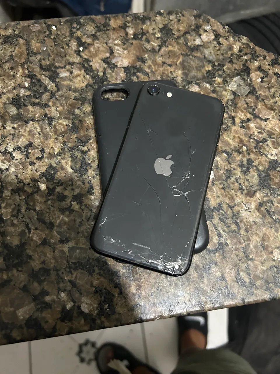 iPhone SE 