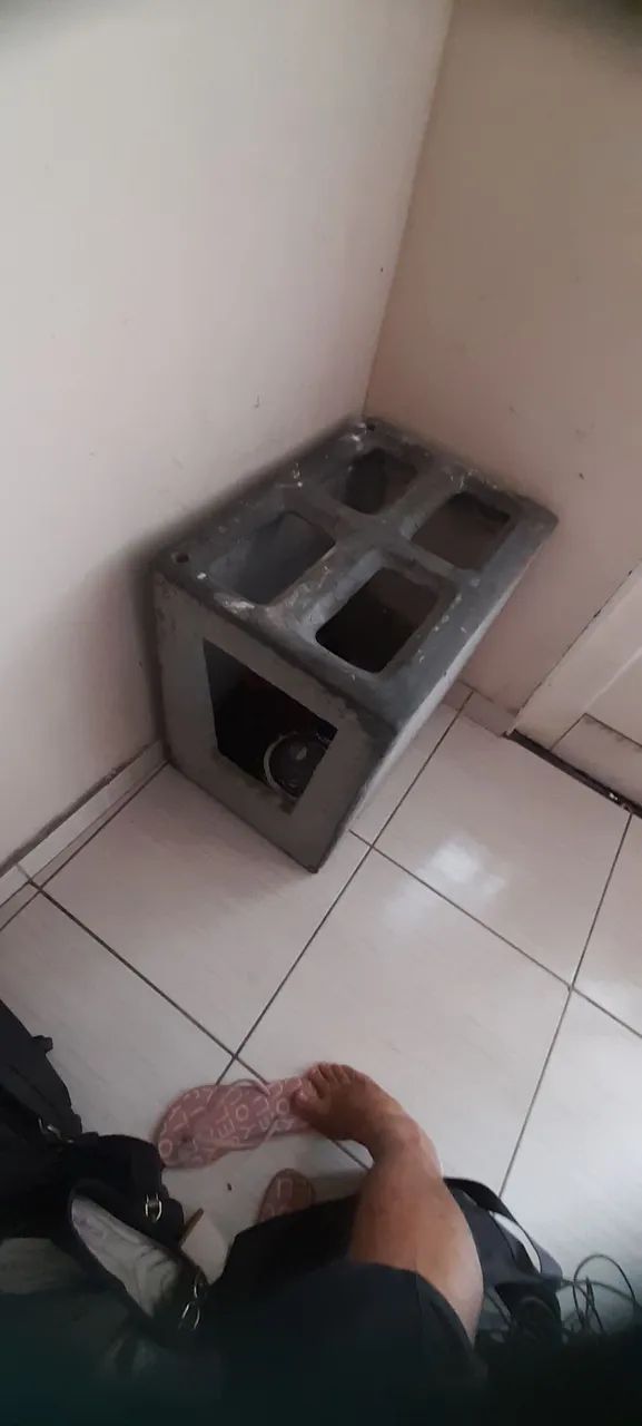 Vendo Caixa de Ar condicionado.64994169754499120