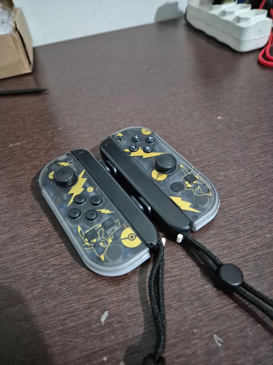 Joy Con Edição Pikachu