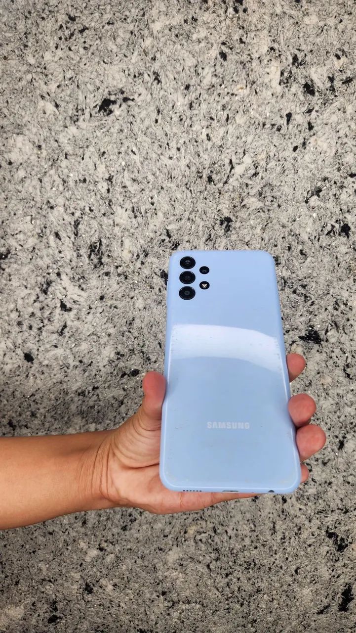 Galaxy A13 de 128GB mais 4GB de memória