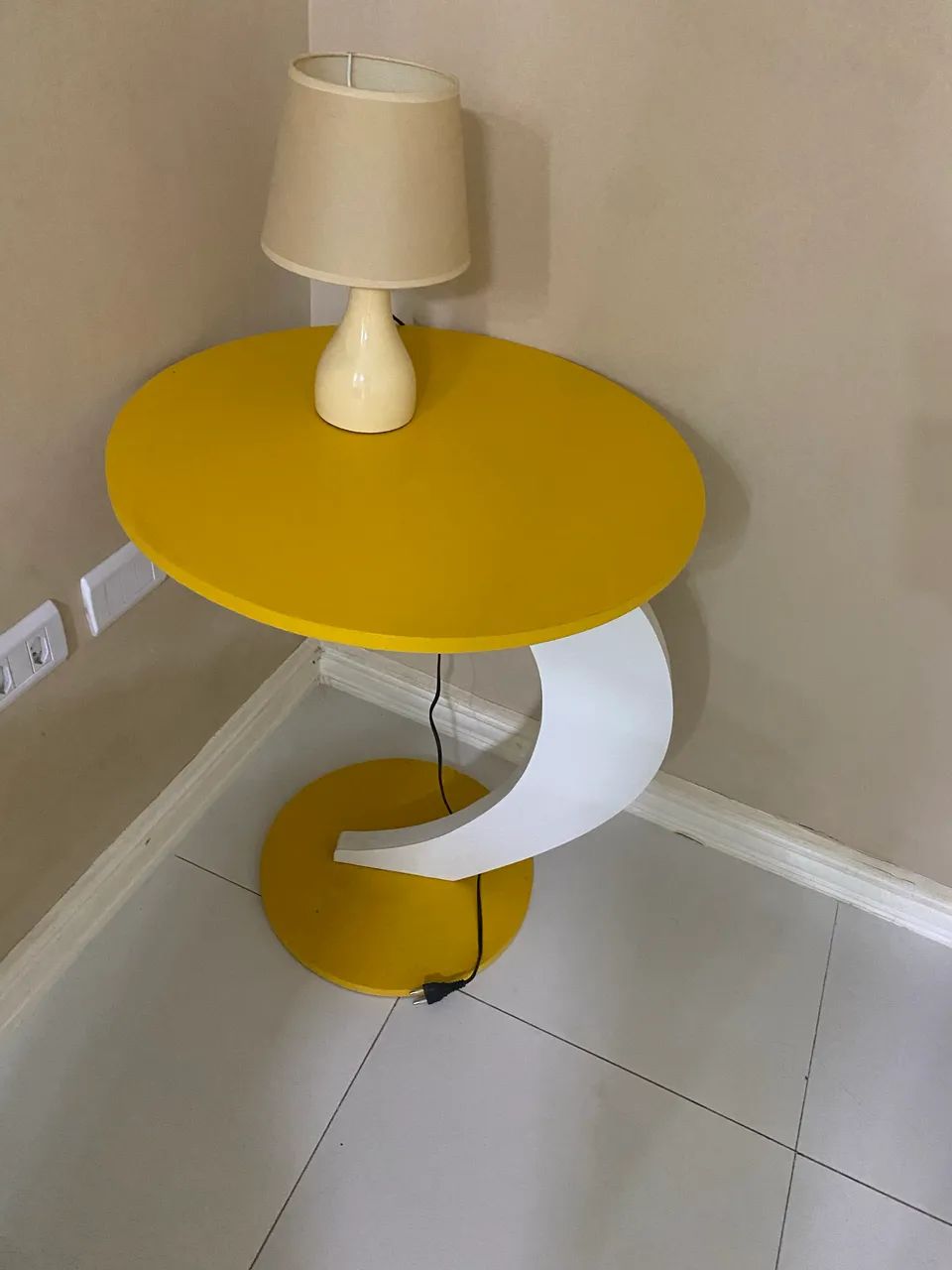 Mesa de canto planejada 