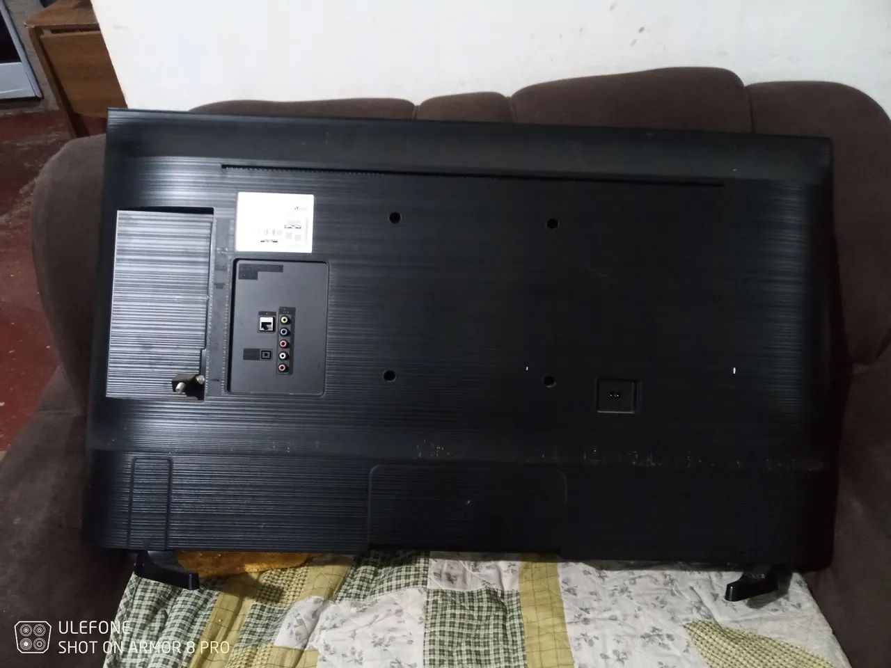 Vende-se Tv com defeito (Valor negociável) - Foto 2