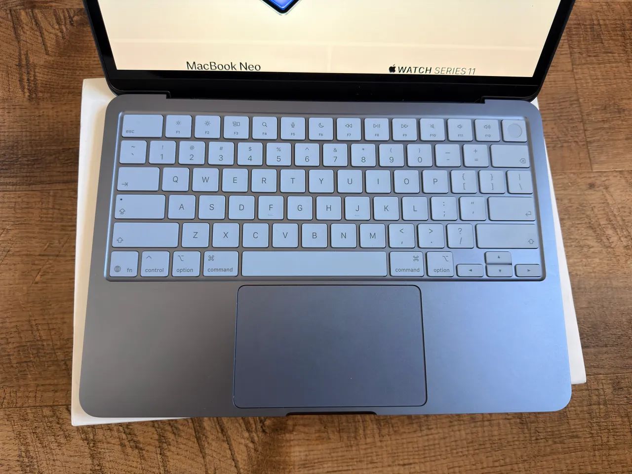 Macbook Neo 512GB - modelo com Touch ID 2026 - garantia Apple