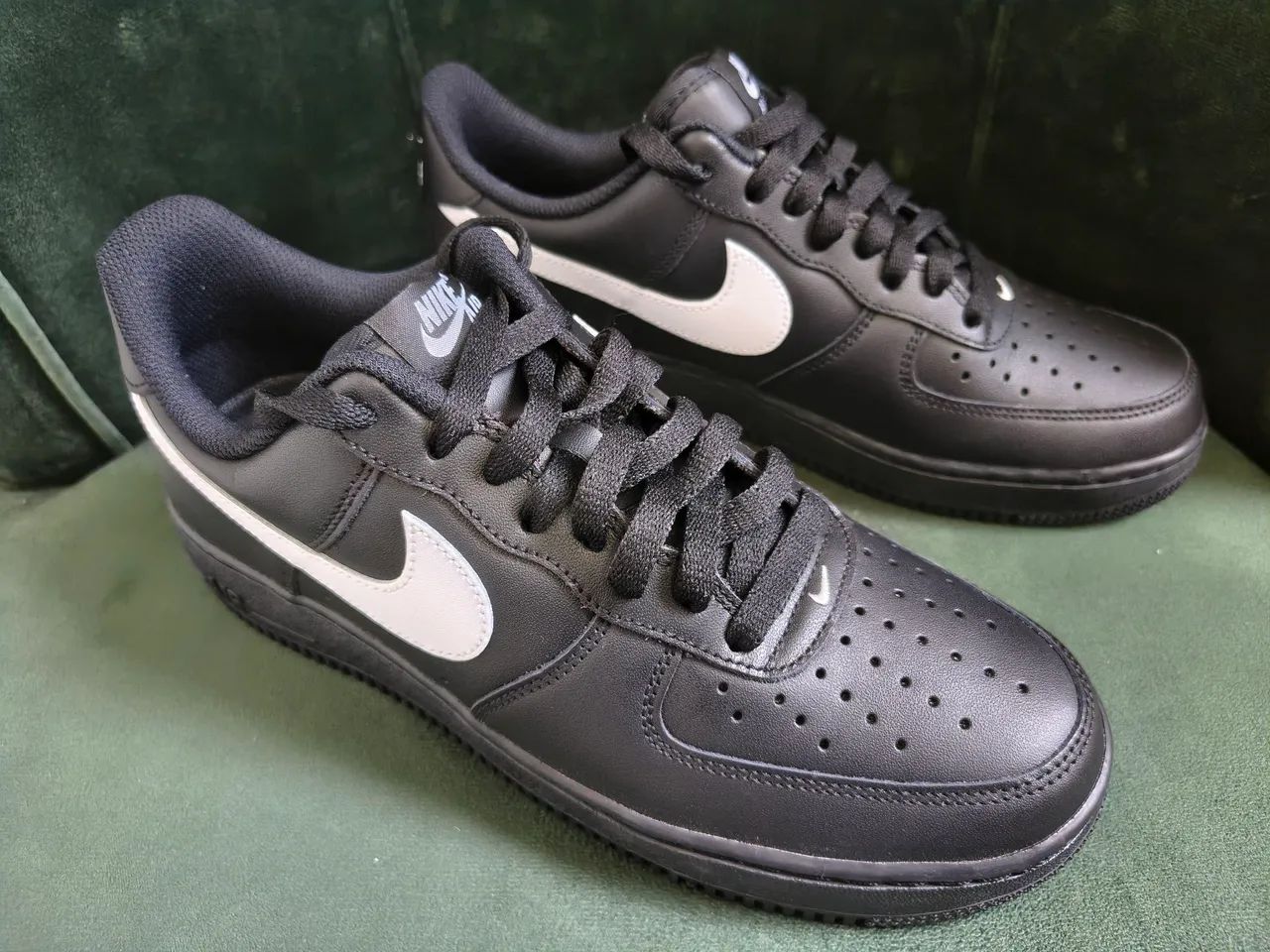 Vendo Tênis NIKE Air Force 1 "Black White" ORIGINAL  - Foto 4
