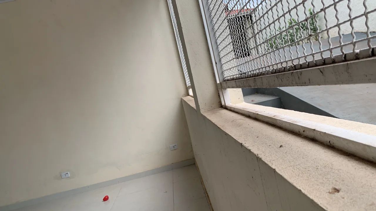 Sala comercial na Avenida Toros Puxian