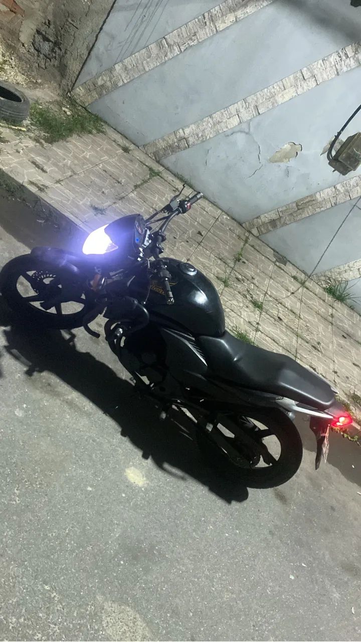 CB 300  2011 