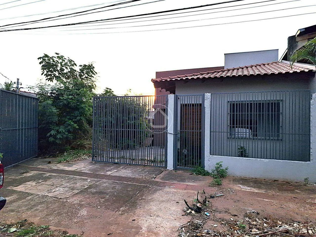 BARRACÃO COM SALAS E ÓTIMA LOCALIZAÇÃO - Foto 2