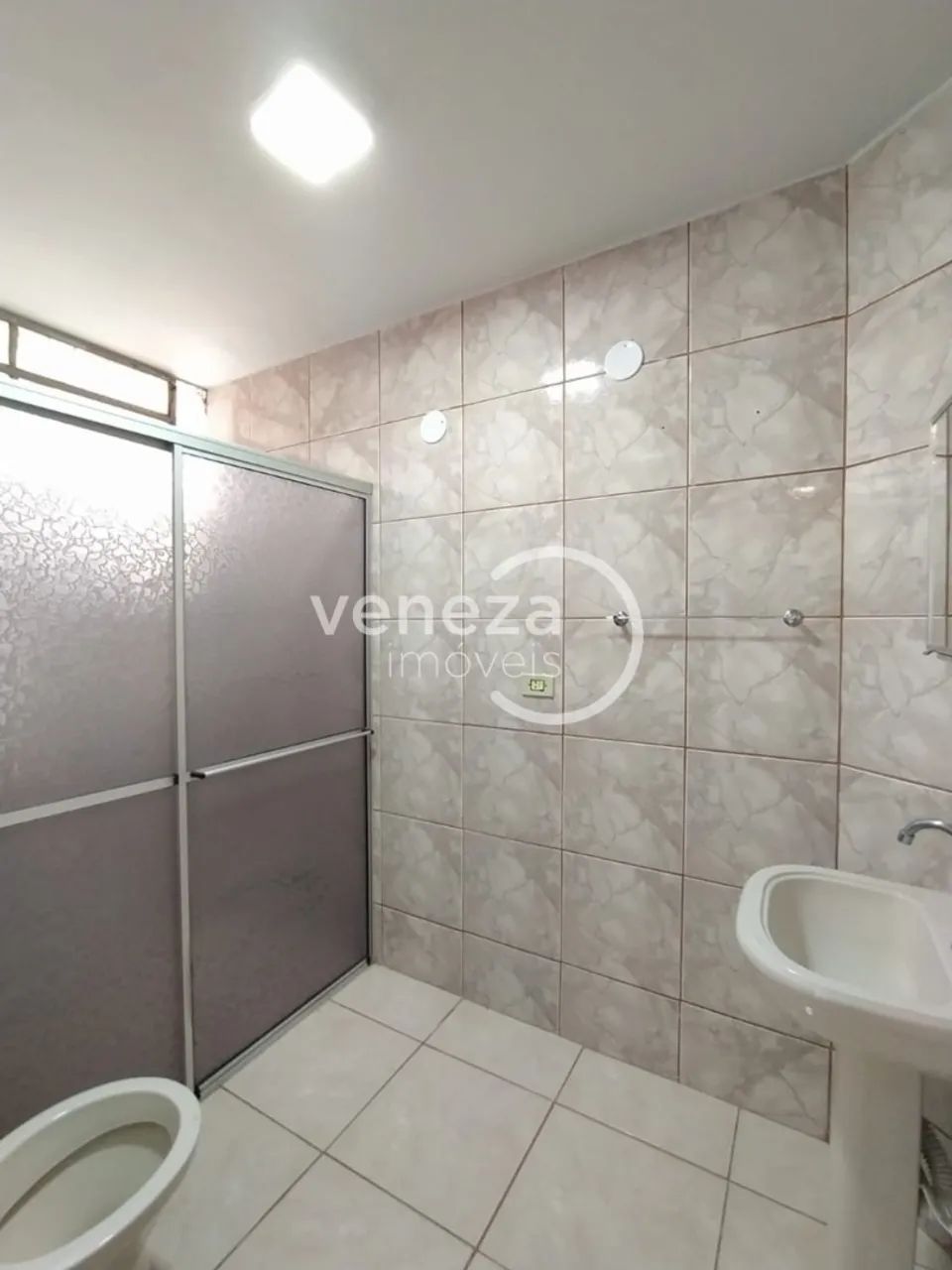Apartamento para alugar com 2 quartos no Centro de Londrina - Foto 5