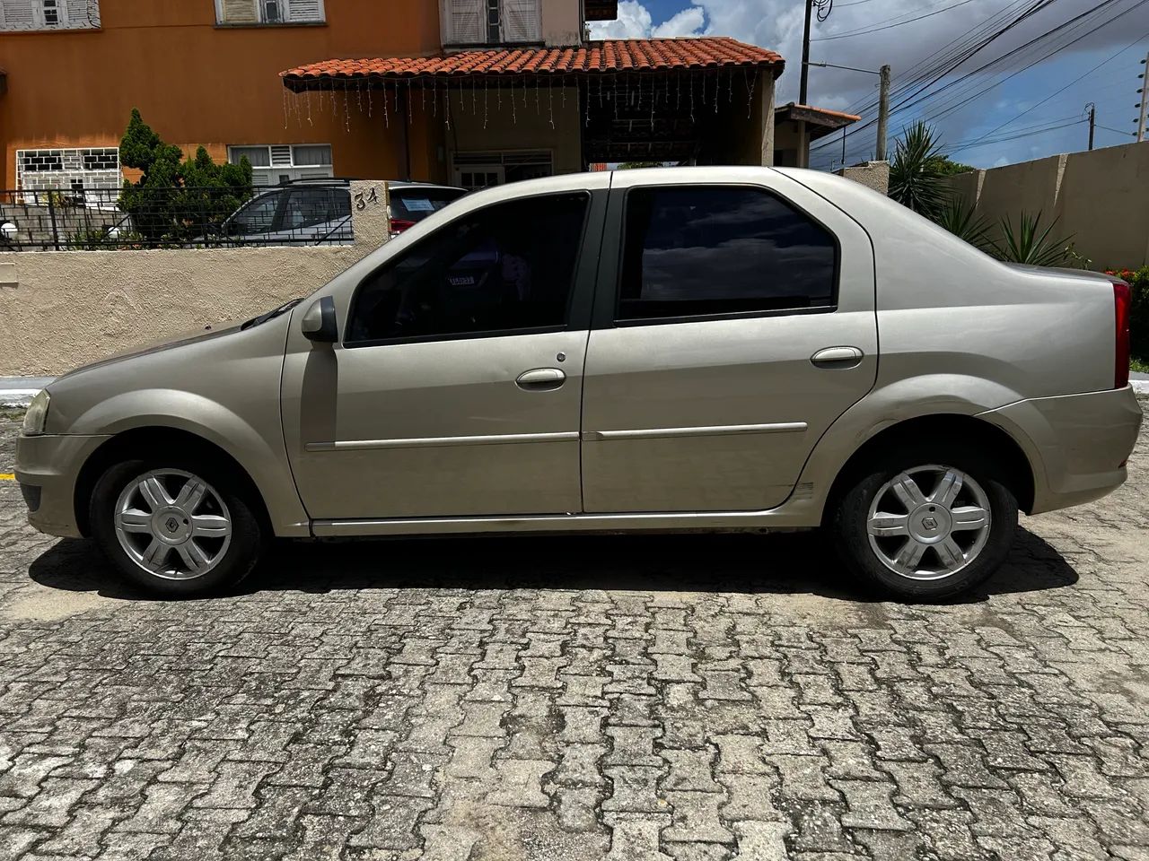 Renault Logan Expression Hi-flex 1.6 16V 4P AUT 2012 - Foto 2