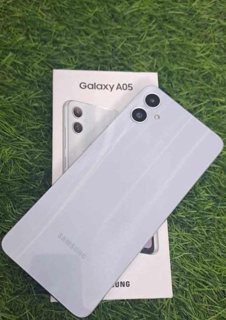 Celular galaxy A06 3 capinhas 