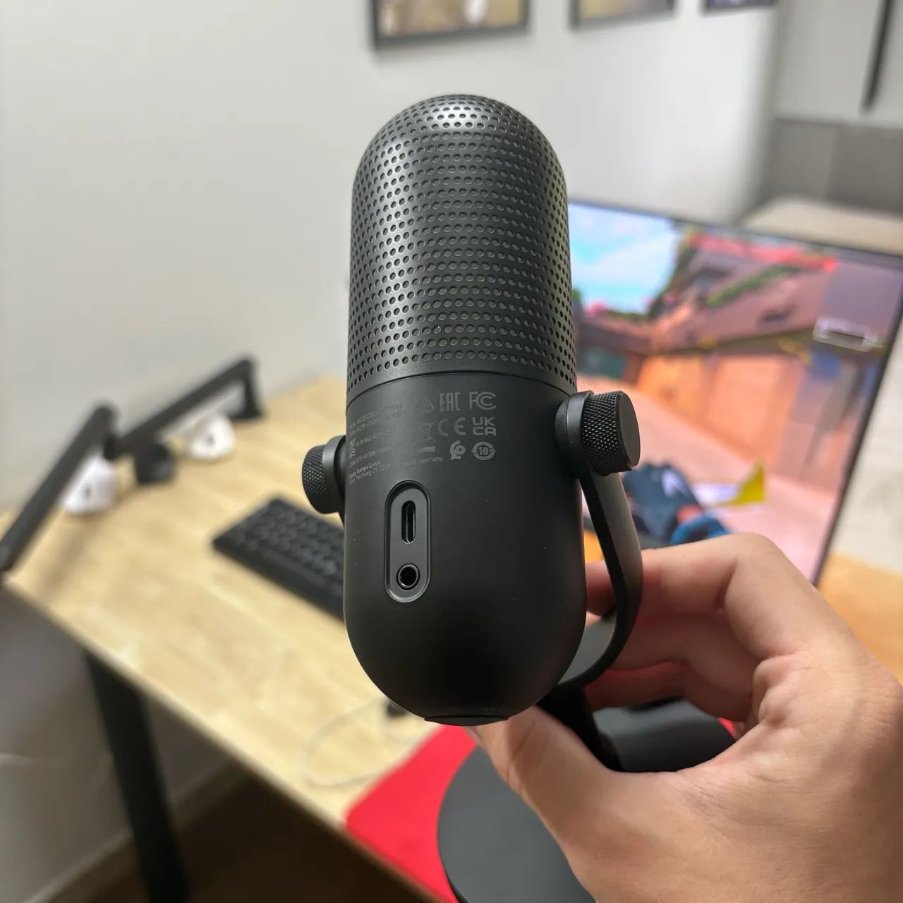 Microfone Razer Seiren V3 Chroma - Foto 4