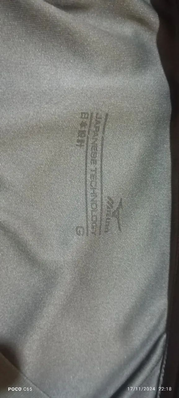 Camiseta UNDER ARMOUR  - Foto 2