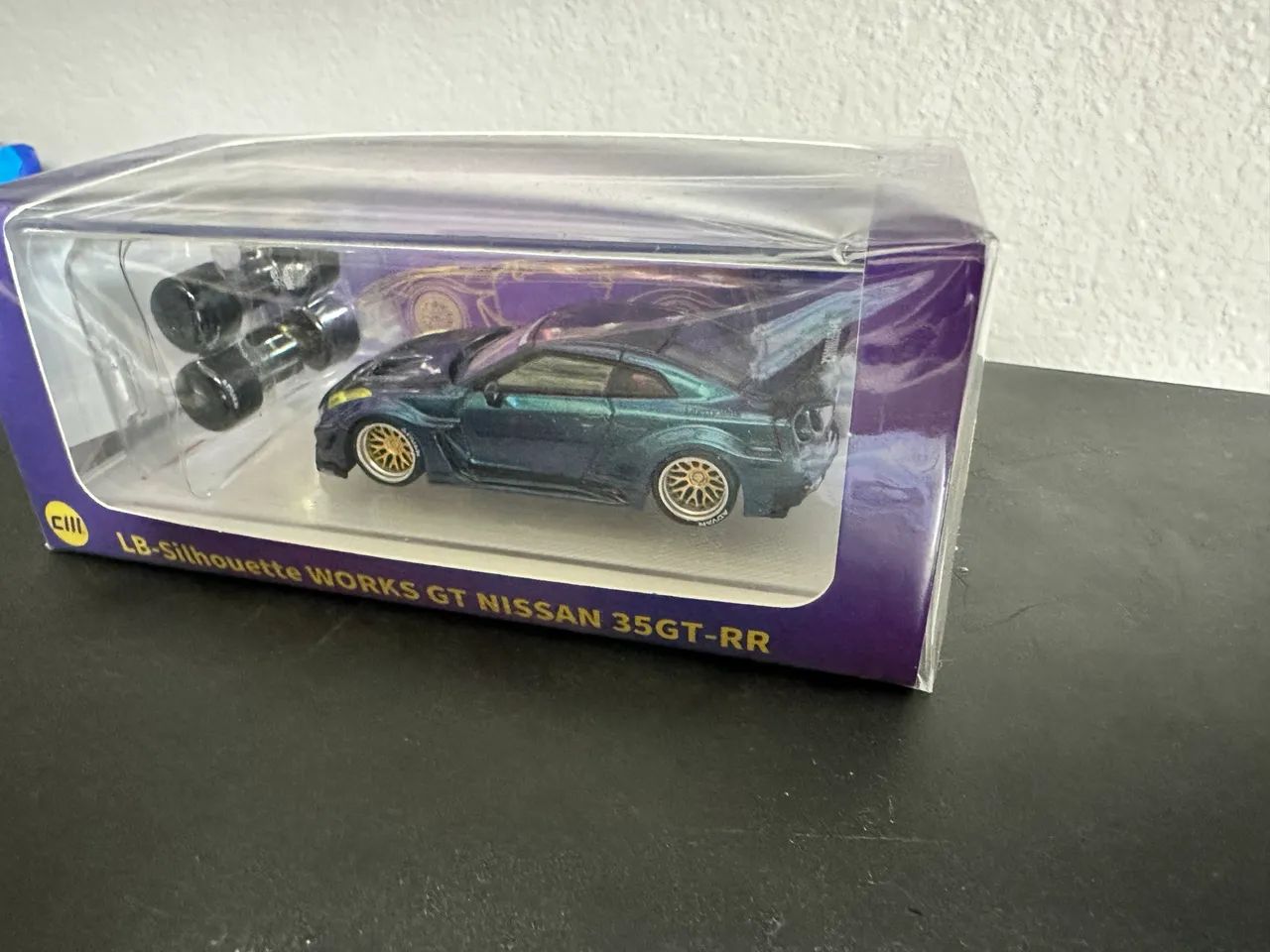 CM model 1/64 Nissan 35GT-RR  - Foto 2