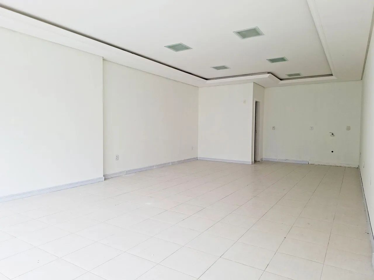 Sala comercial "Centro de Balneário Camboriú"! - Foto 3