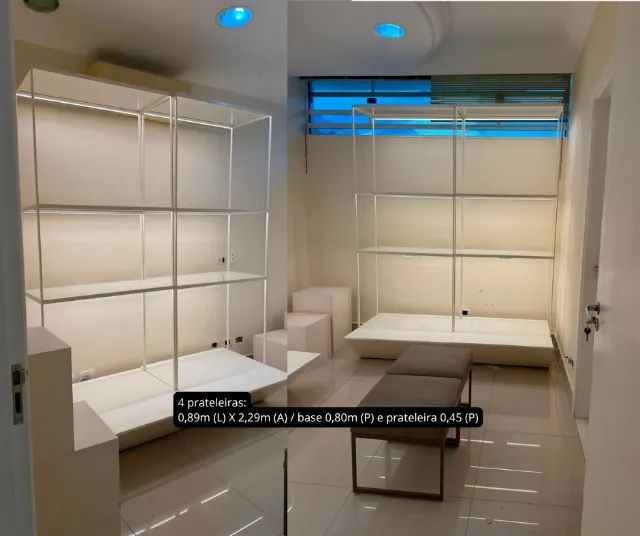 Lote de Móveis Comerciais e Ilumunação para Loja