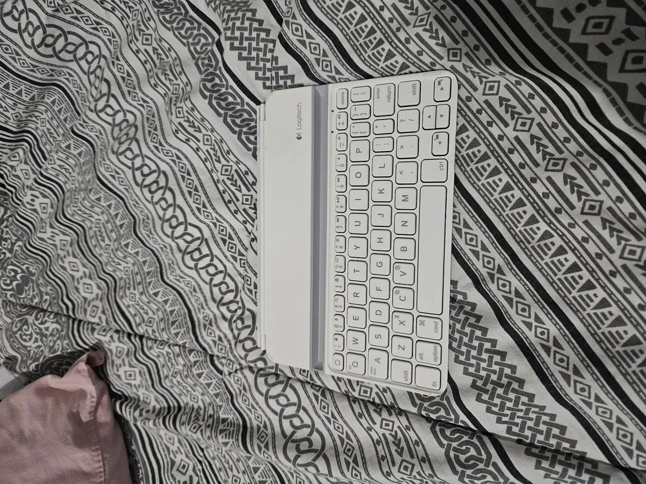 TECLADO LOGITECH ULTRATHIN MINI PARA IPAD - Foto 2