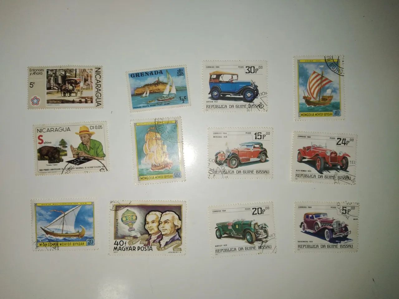 200 selos antigos  - Foto 5