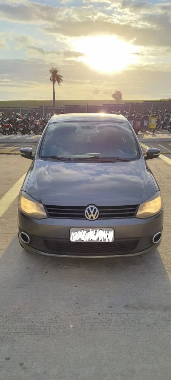 Volkswagen Fox Fox 1.0 Mi Total Flex 8V 3p 2013
