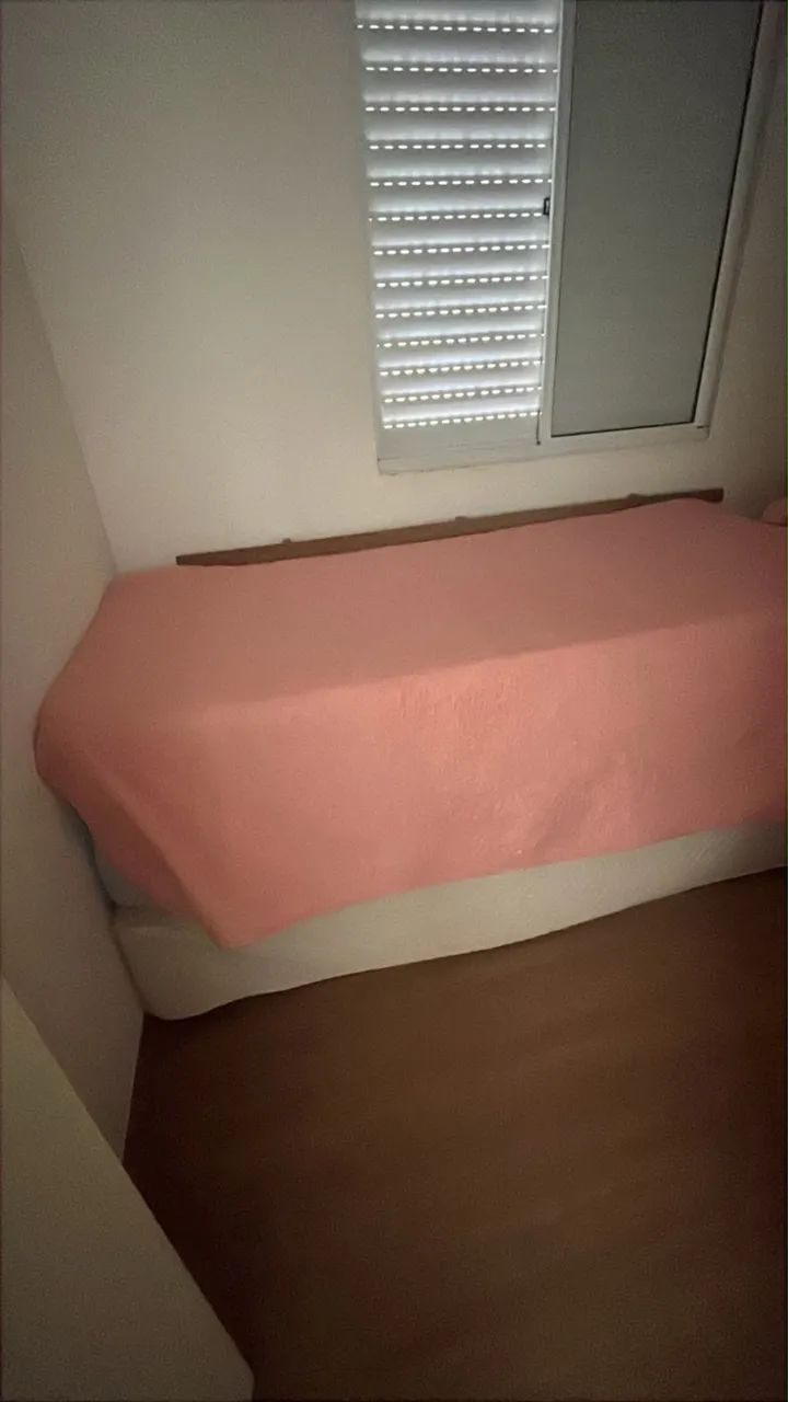 Cama de solteiro com colchão 