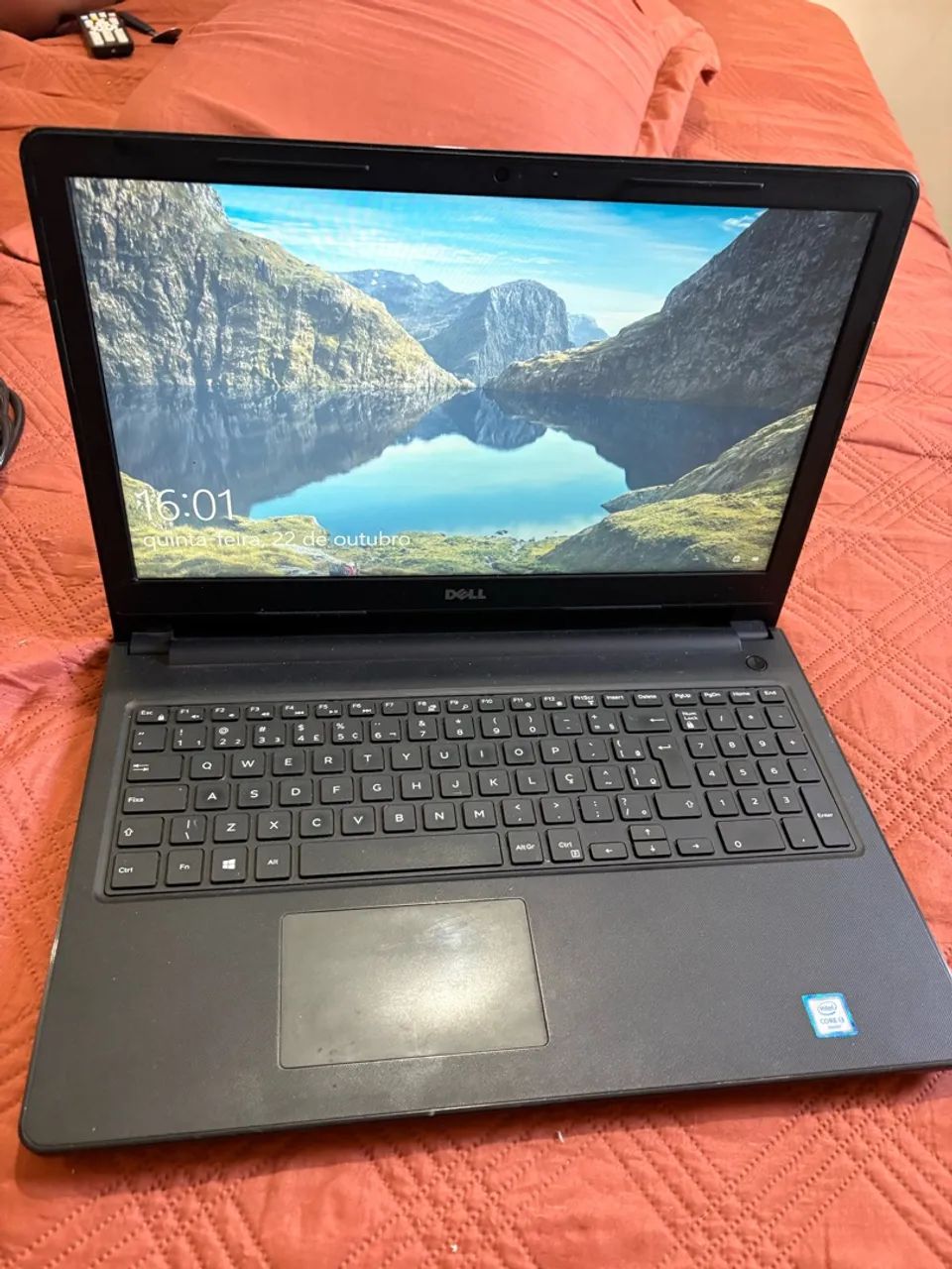 Dell Inspiron com processador Intel Core i3