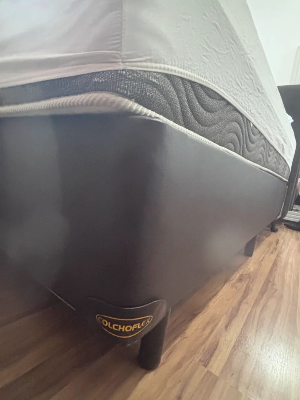 Cama Box de Solteiro Completa com Cabeceira Estofada | Excelente Estado - Foto 3