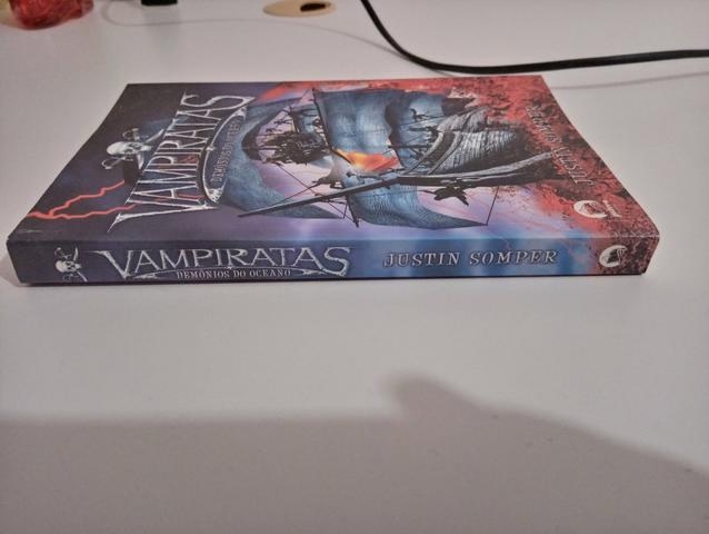 Vampiratas: Demônios do Oceano (Livro 1) - Foto 3
