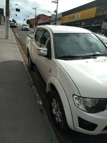 Mitsubishi L 200 Triton 2012