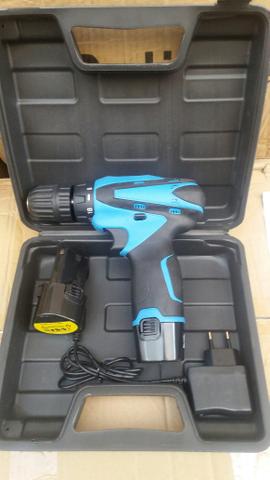 Parafusadeira de lion 12v R$ 199,00