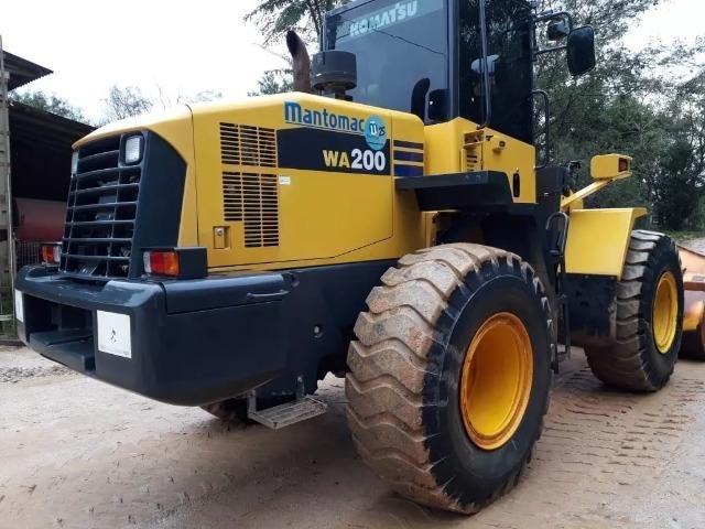 Pá Carregadeira Komatsu Wa200 - Foto 3