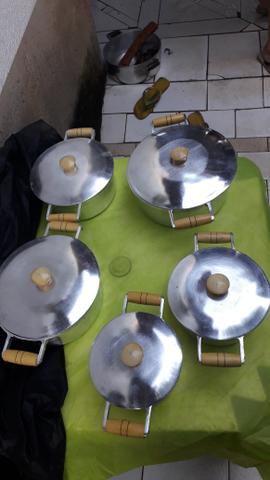 Jogo de panela de alumínio batido