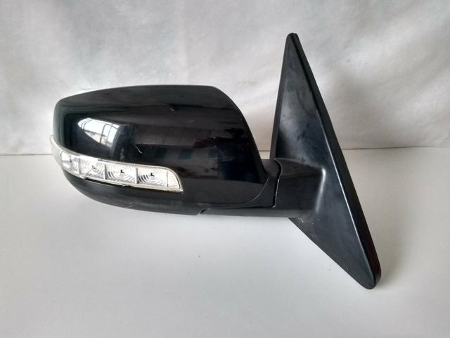 Retrovisor Kia Sorento original lado direito pisca quebrou