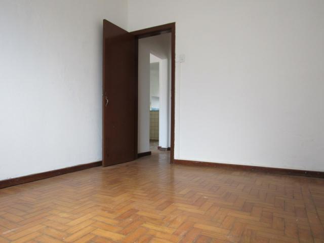 Rm imóveis vende ótima casa de 03 quartos no caiçara, ótima localização! - Foto 8
