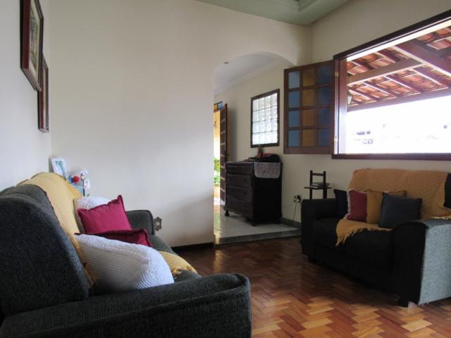 Rm imóveis vende excelente casa de 04 quartos em ótima localização - Foto 3