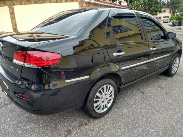 Fiat Siena ano 10/10 88 mil kilometros - Foto 5