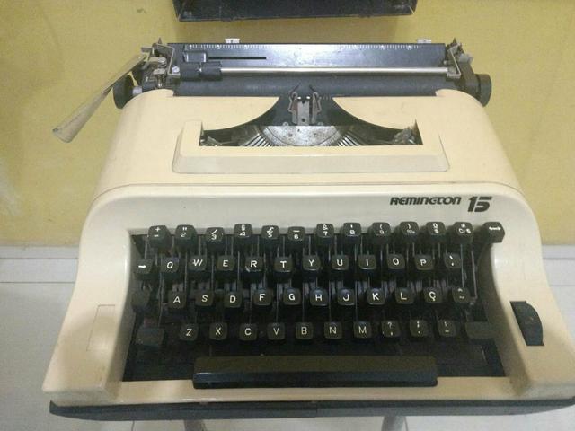 Máquina de escrever - Foto 3