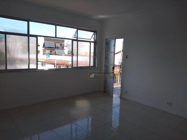 Oportunidade - Casa em rua residencial - Foto 4