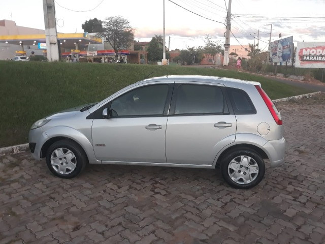 Fiesta Hacth 1.6 Class. 2012 - Único dono - Manual e Chave Reserva - Foto 5