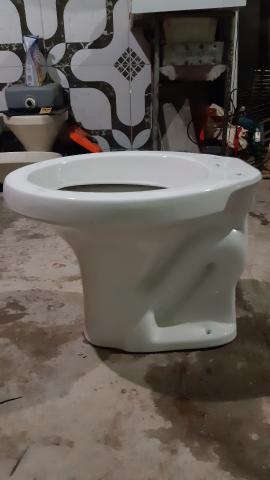 Vaso LOGASA seminovo top de beiral Largo (em estado de novo) - Foto 3