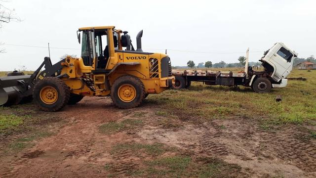 Carregadeira volvo l60 f ano 2012 - Foto 5