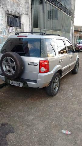 Vendo um eco esporte 1.6 2010 selado quitado