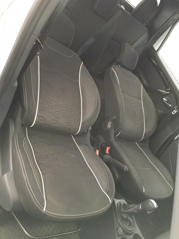 DUSTER OROCH 2016/2017 2.0 16V FLEX DYNAMIQUE 4P AUTOMÁTICO - Foto 17