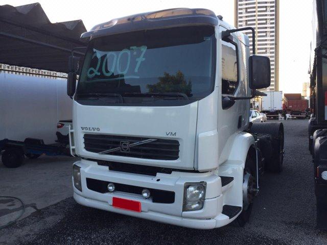 VM-310/ ano 2007/ 4x2/ pneus seminovos/ oportunidade