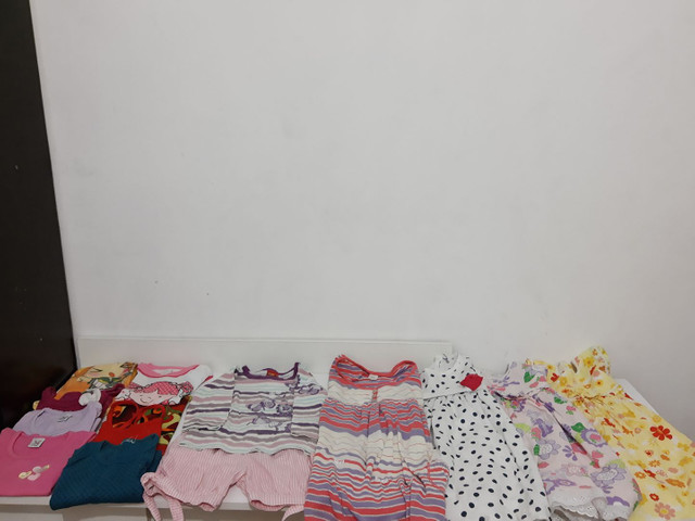 Lote de roupas 2 anos contendo 18 pç