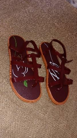 sandalia tipo melissa