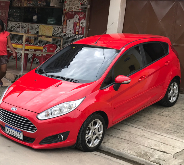 New Fiesta 2014 com 49 km