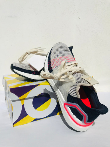 Tênis n38 adidas ultraboost 19 original - Foto 4