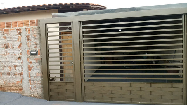 Vende-se casa no centro de Tanabi