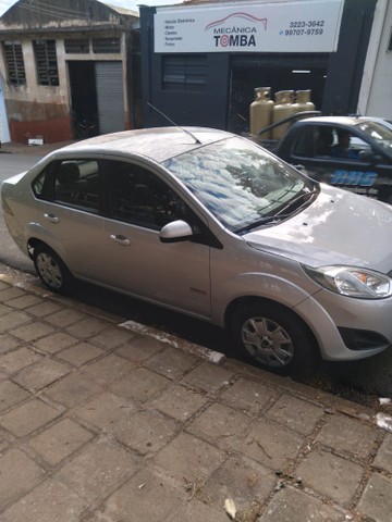 FORD FIESTA 1.6 CLASS SEDAN