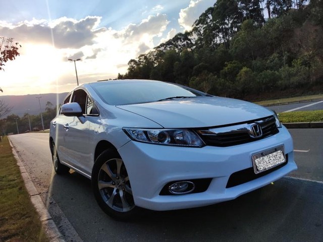HONDA CIVIC EXS AUTOMÁTICO  VERSÃO MAIS COMPLETA TOP 