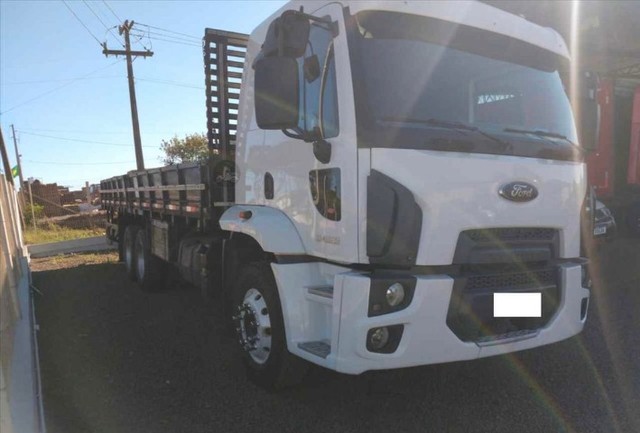 CAMINHÃO FORD CARGO 2423